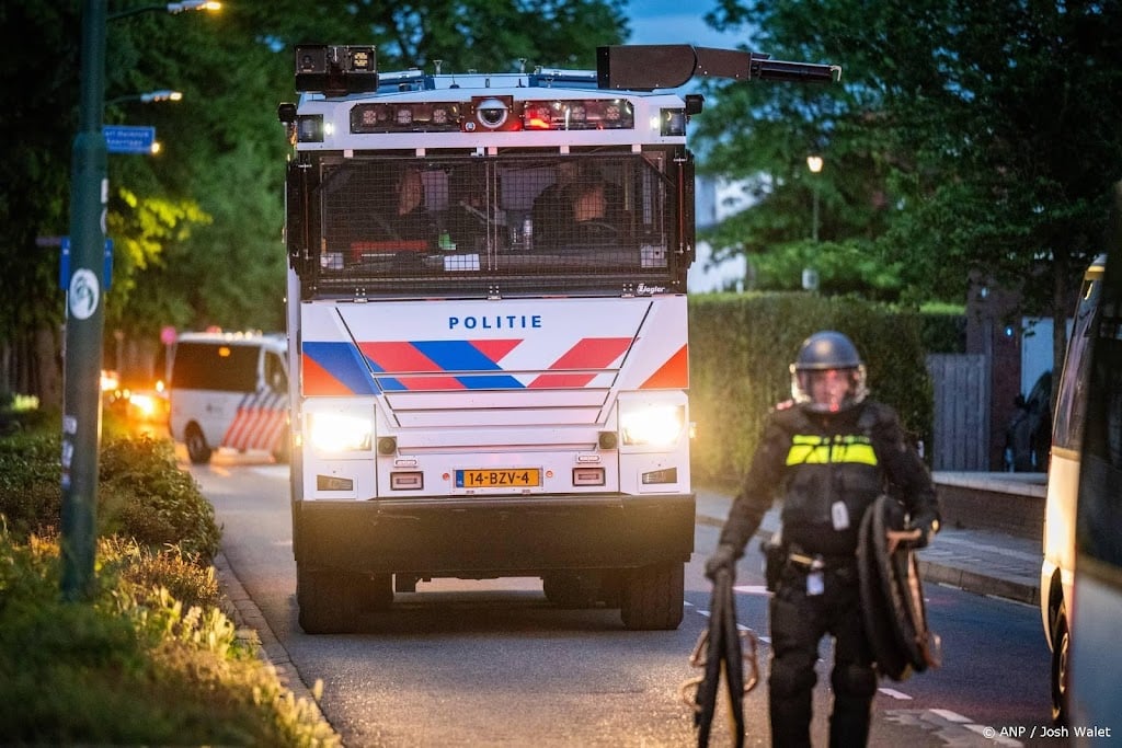 Aanhoudingen Loosdrecht onder meer om bezit vuurwerk