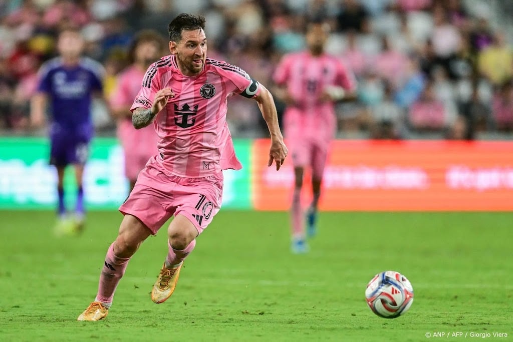 Messi komt met twee doelpunten en assist in vorm voor WK
