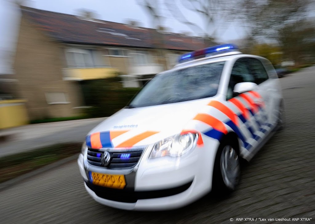 Politie beëindigt straatrace in Lelystad, meerdere bekeuringen
