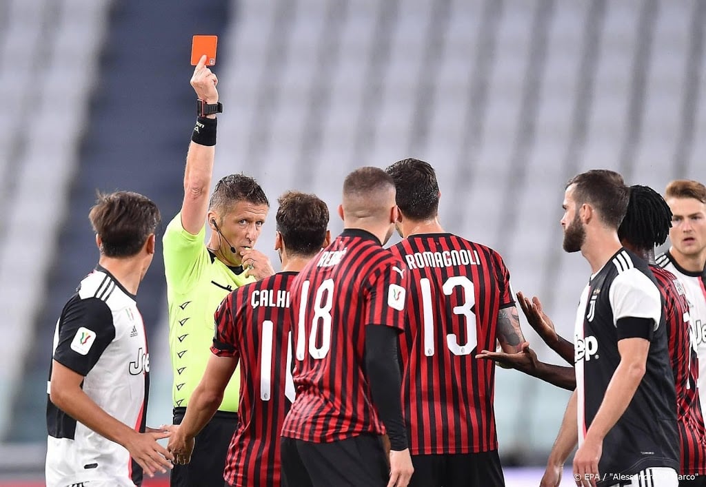 Excuses Rebic bij AC Milan voor snelle rode kaart