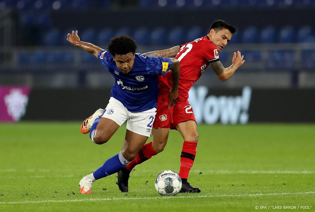Trainer Bosz stelt met Leverkusen teleur tegen Schalke: 1-1