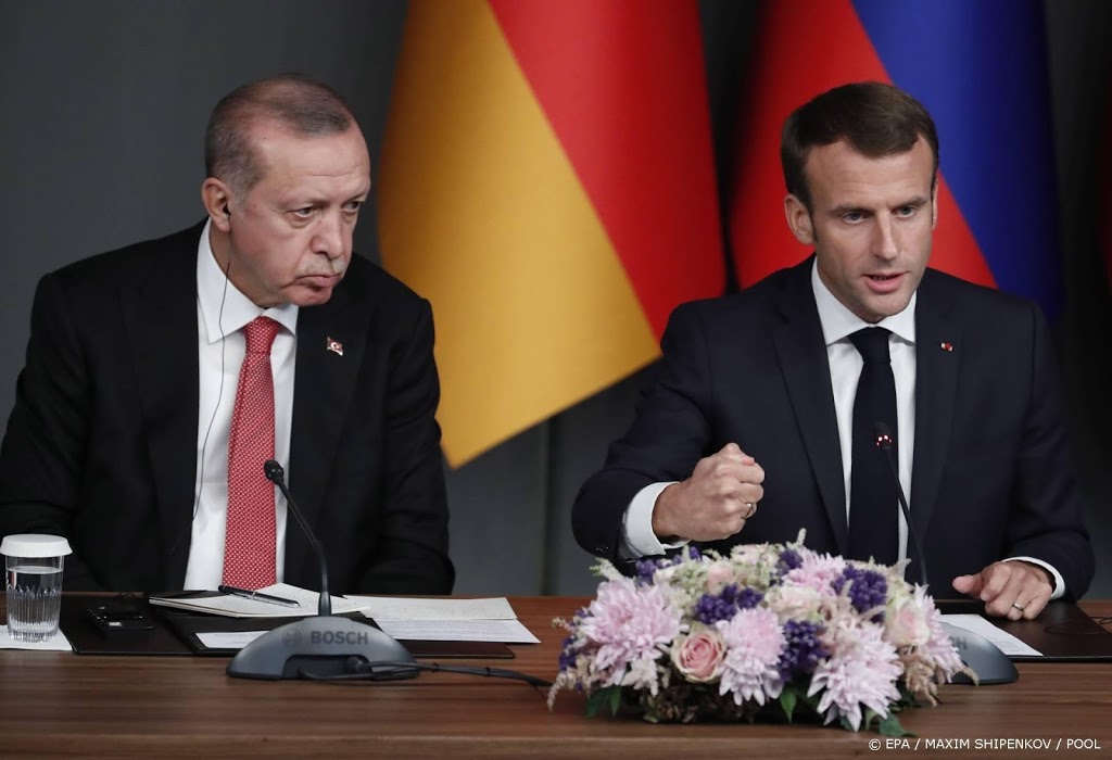 Erdogan, Macron en Biden pogen geschillen bij te leggen