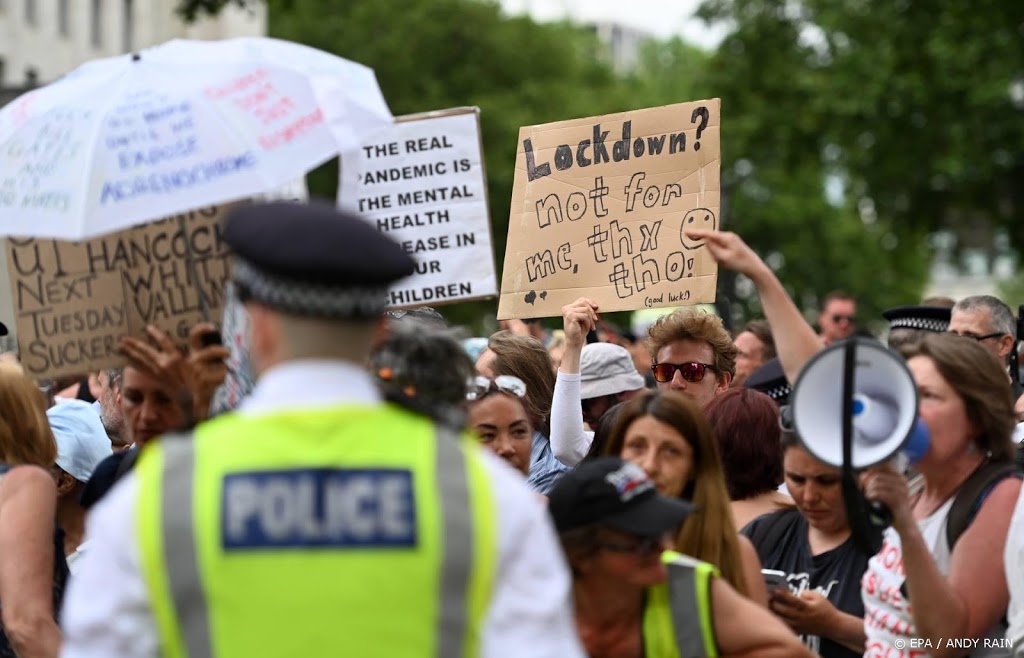 Londen stelt einde lockdown op 'Vrijheidsdag' uit om deltavariant