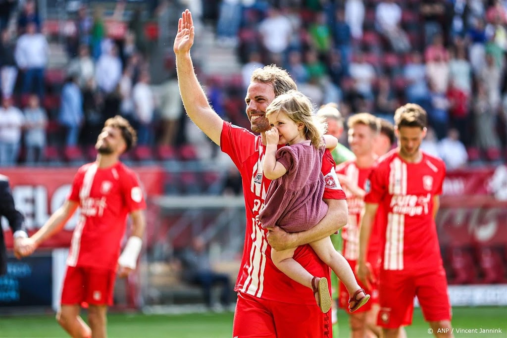 FC Twente schenkt clubicoon Brama speciale afscheidswedstrijd