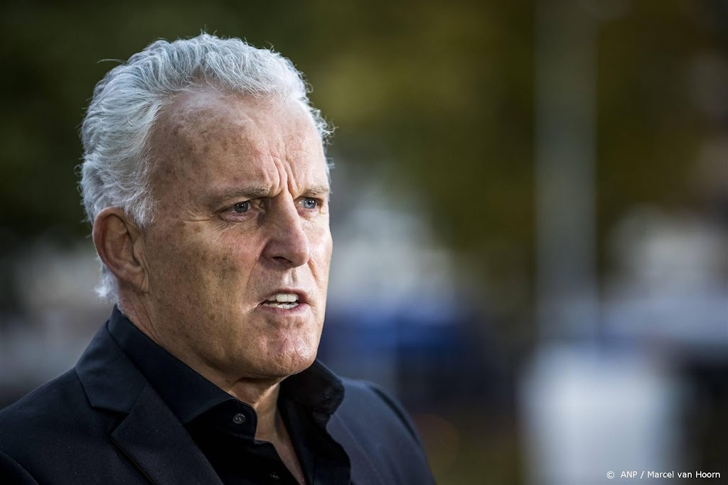 Alle verdachten in zaak moord Peter R. de Vries blijven in de cel