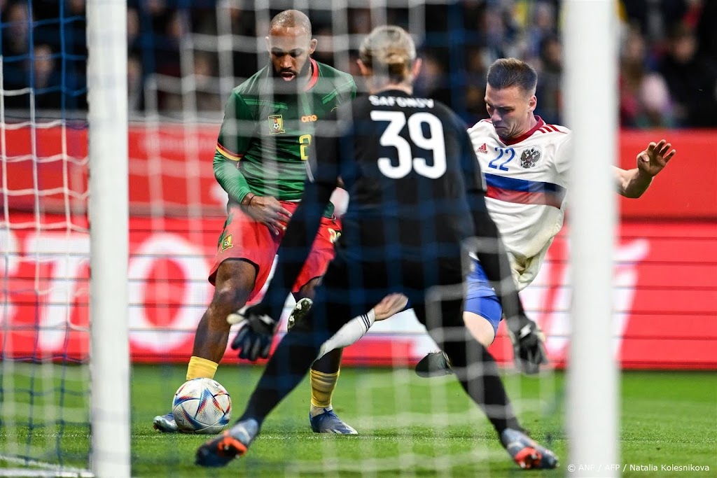 PSG contracteert Russische keeper Safonov