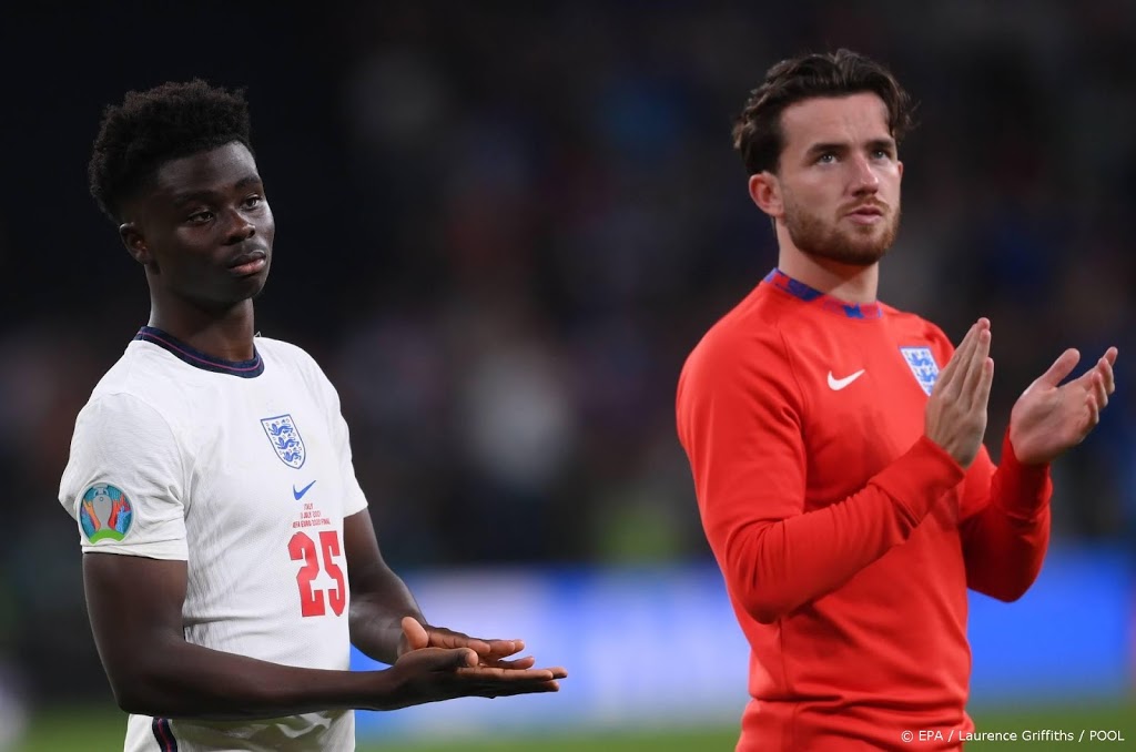Arsenal-coach Arteta: Saka sterk genoeg om met racisme om te gaan