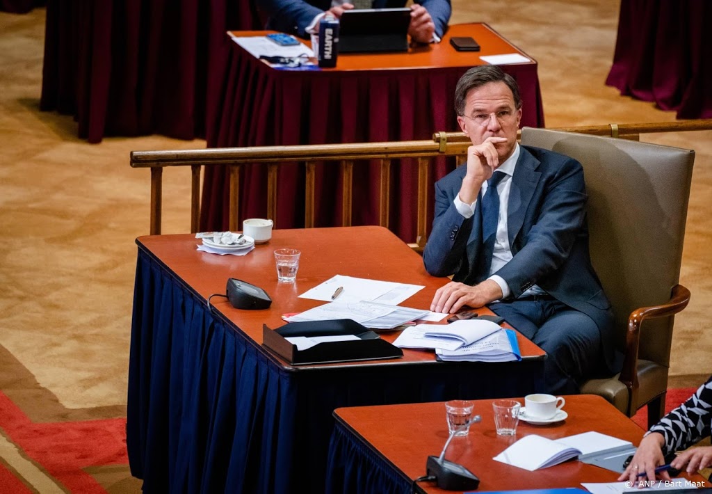 Kamer rekent kabinet gevolgen misrekening aan