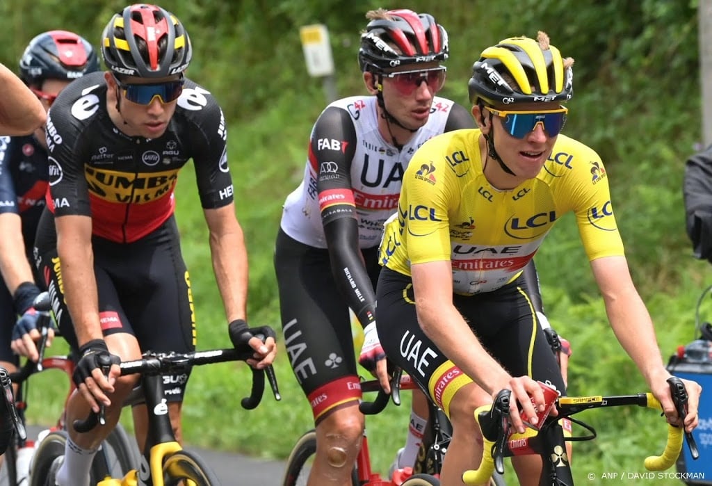 Tweede ritzege geletruidrager Pogacar in Tour