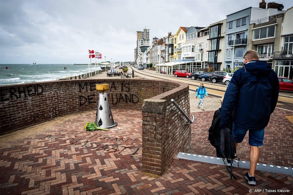 Slavernijmonument Vlissingen verplaatst naar binnentuin museum