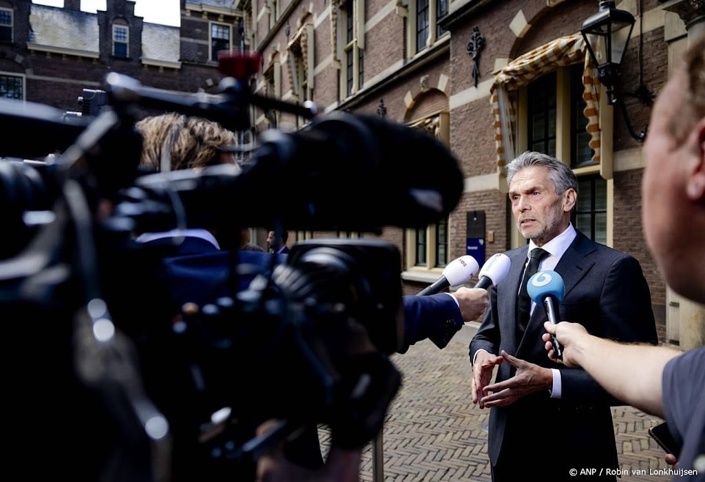 Schoof stuurt Trump brief met beterschapswensen