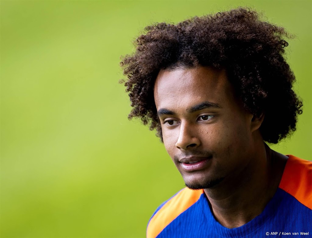 Ten Hag haalt spits Zirkzee naar Manchester United 