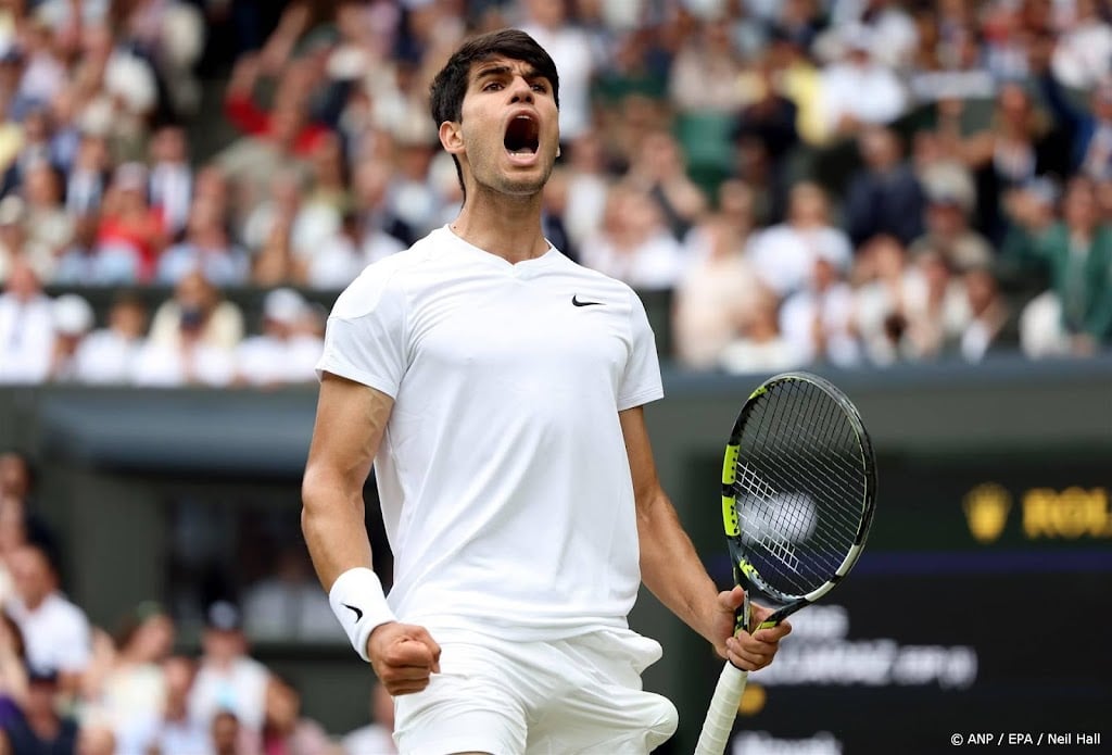 Alcaraz pakt opnieuw titel op Wimbledon na zege op Djokovic
