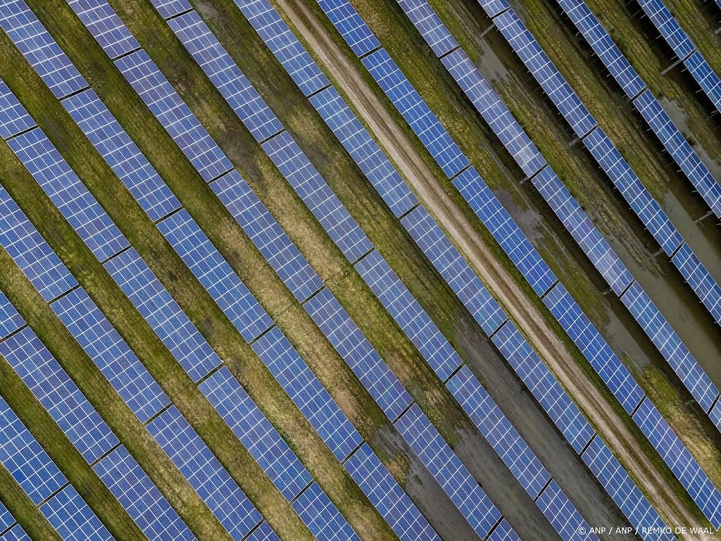 Denktank: zonne-energie levert voor het eerst kwart van stroom EU