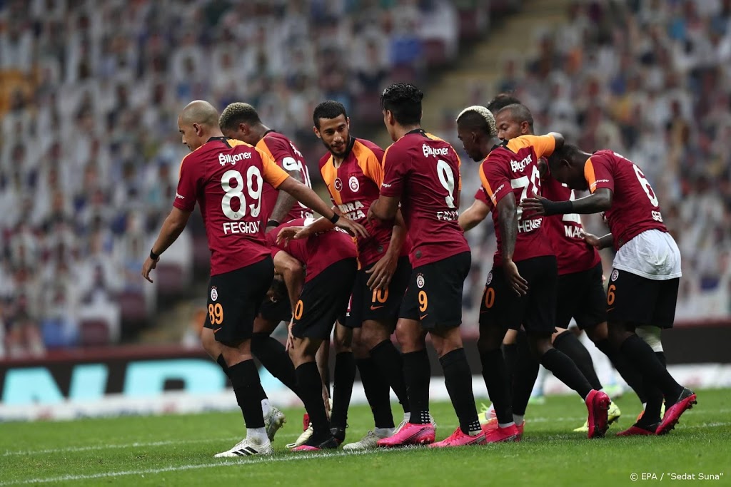 Vier spelers Turkse topteams besmet met corona 
