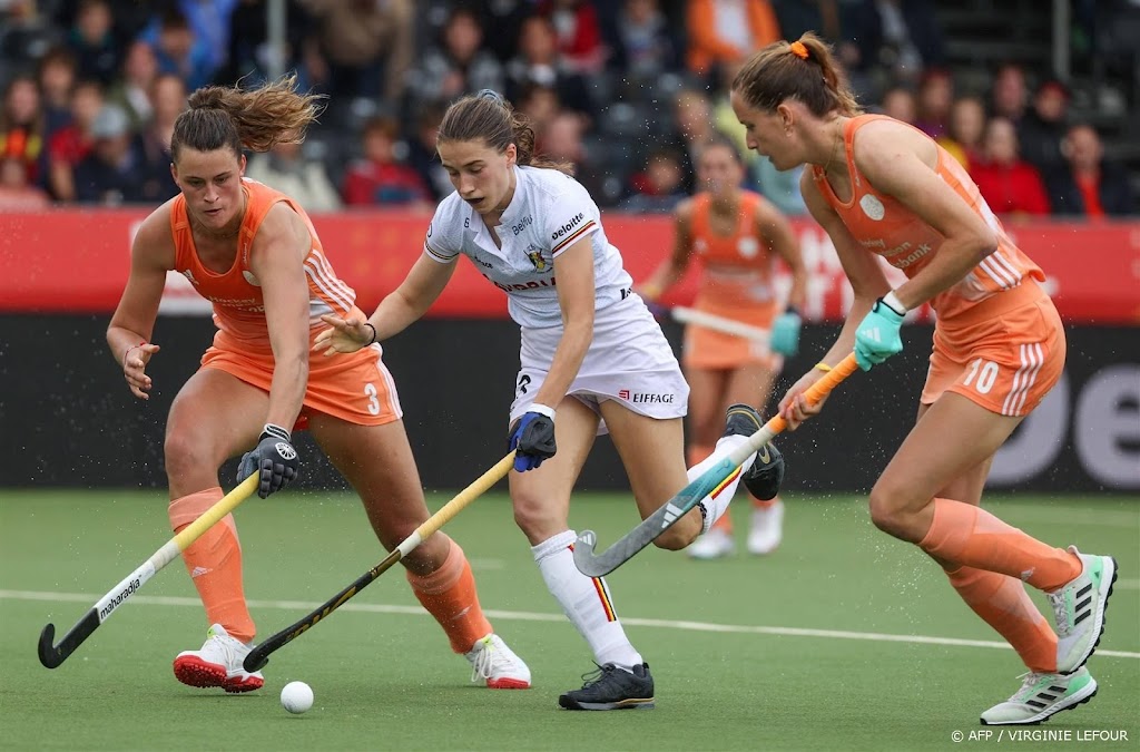 Hockeysters zonder Fernig en met Fokke en Post naar EK