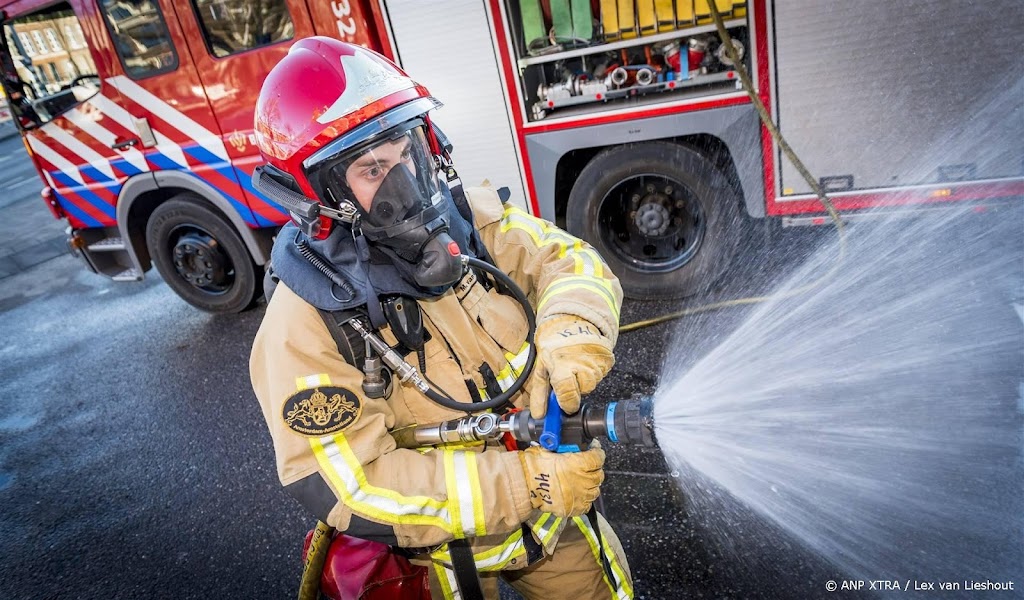 Grote brand aan Vlaanderenlaan in Stadskanaal