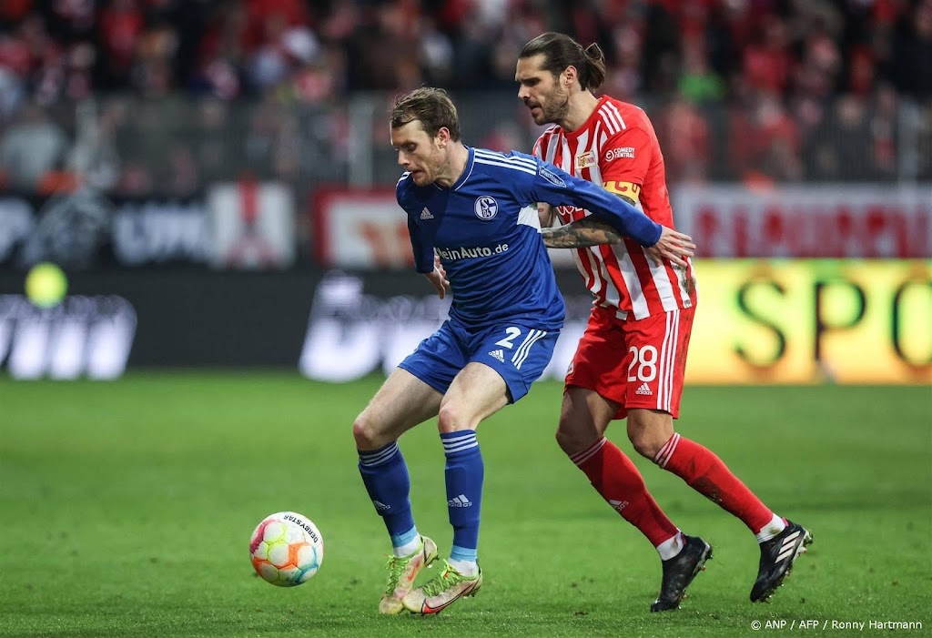 NEC Nijmegen haalt verdediger Ouwejan weg bij Schalke 