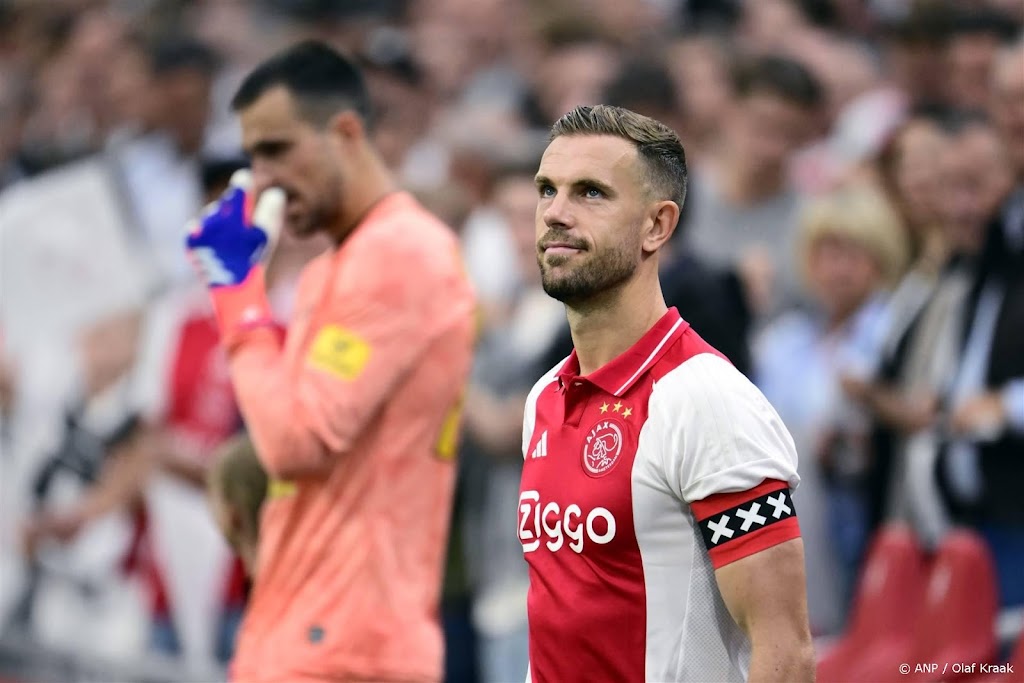 Henderson is aanvoerder van Ajax in thuisduel met Panathinaikos 
