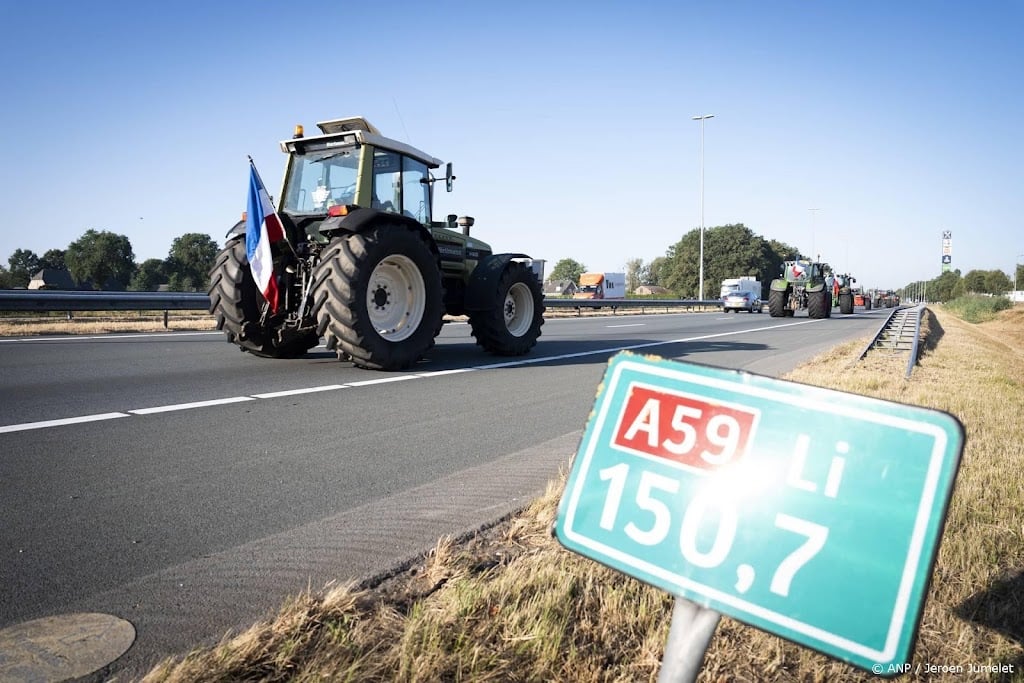 Files rond Den Bosch door langzaamrijdende trekkers