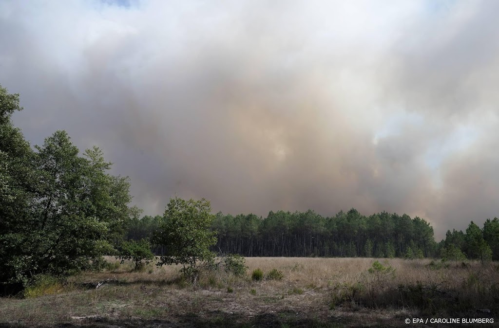 Ruim 800 mensen geëvacueerd om nieuwe bosbrand in Frankrijk