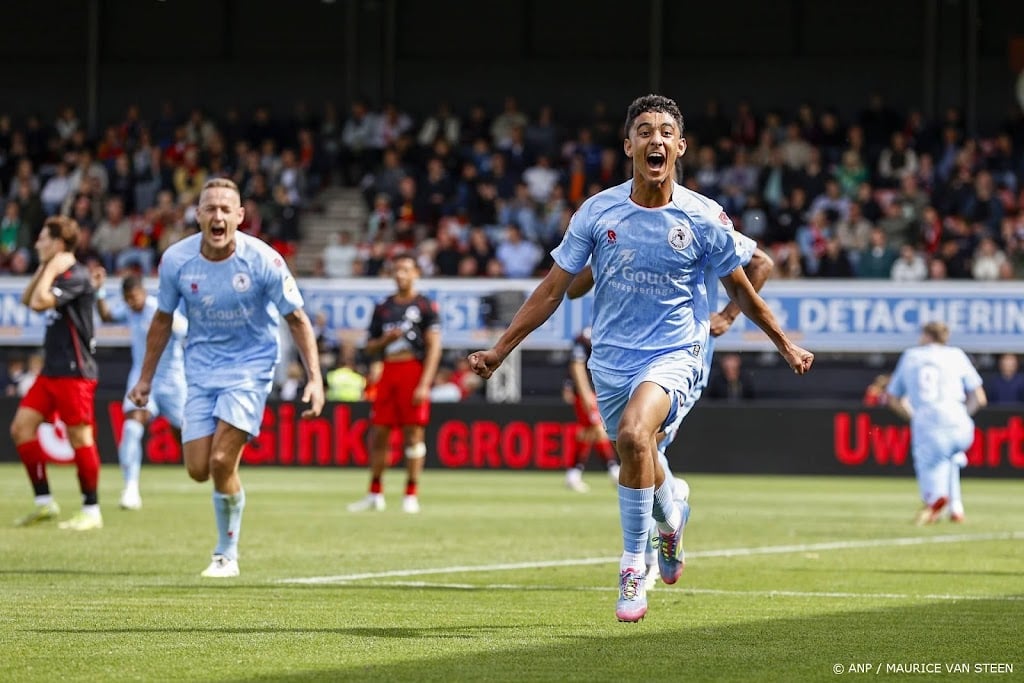 Oufkir helpt Sparta in blessuretijd langs tien man Excelsior
