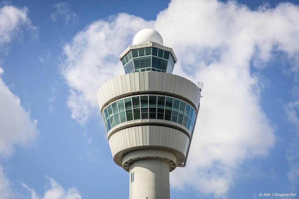 Raad van State mist uitleg over grens 500.000 vluchten Schiphol