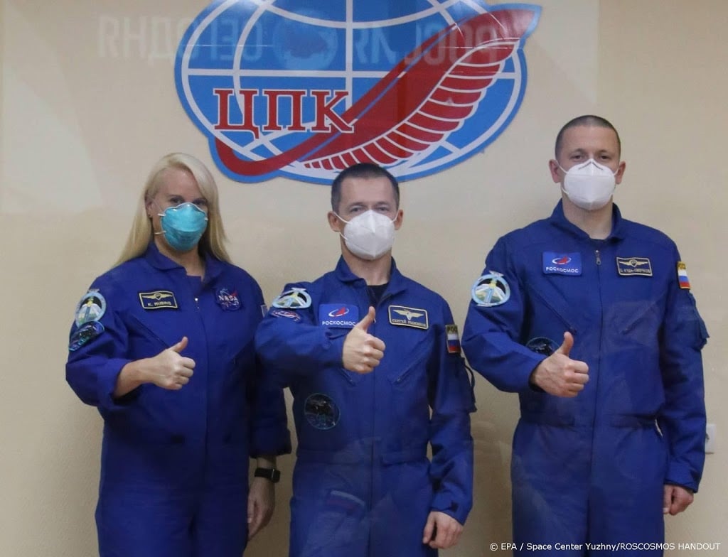 Russen en Amerikaanse aangekomen in ruimtestation ISS