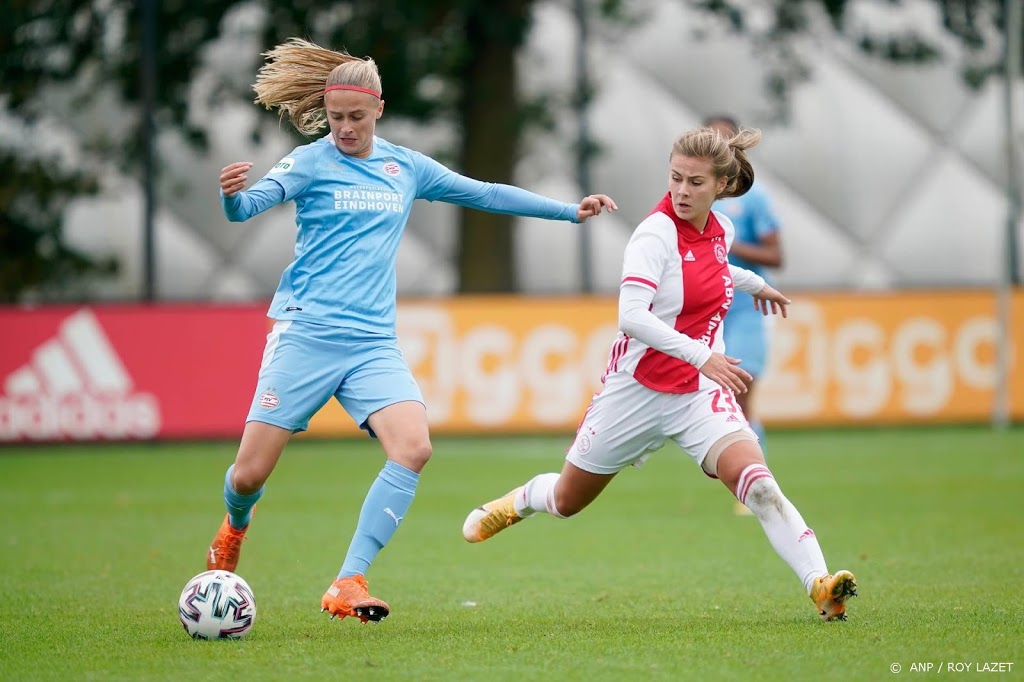 Eredivisie voor voetbalsters ook stilgelegd, beker gaat door