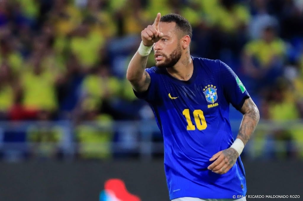 Trainer Pochettino gelooft er niet in dat Neymar eind 2022 stopt