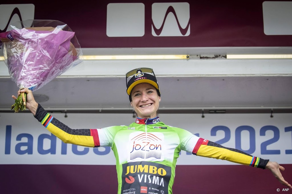 Wielrenster Vos hoopt op spanning tot einde in Tour voor vrouwen