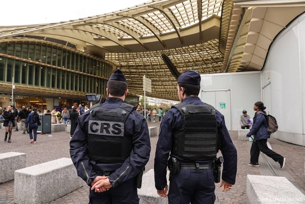 Na Louvre ook evacuatie in kasteel Versailles door bommelding