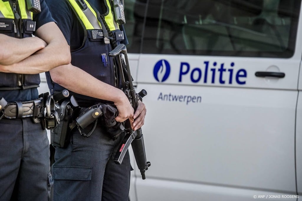 Nederlander vast in België voor aanslag met brandbom in Deurne