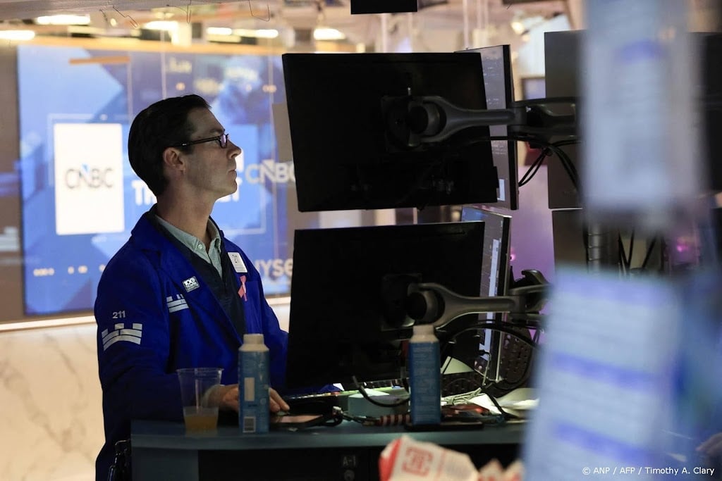 Wall Street sluit lager na hoger dan verwachte inflatiecijfers