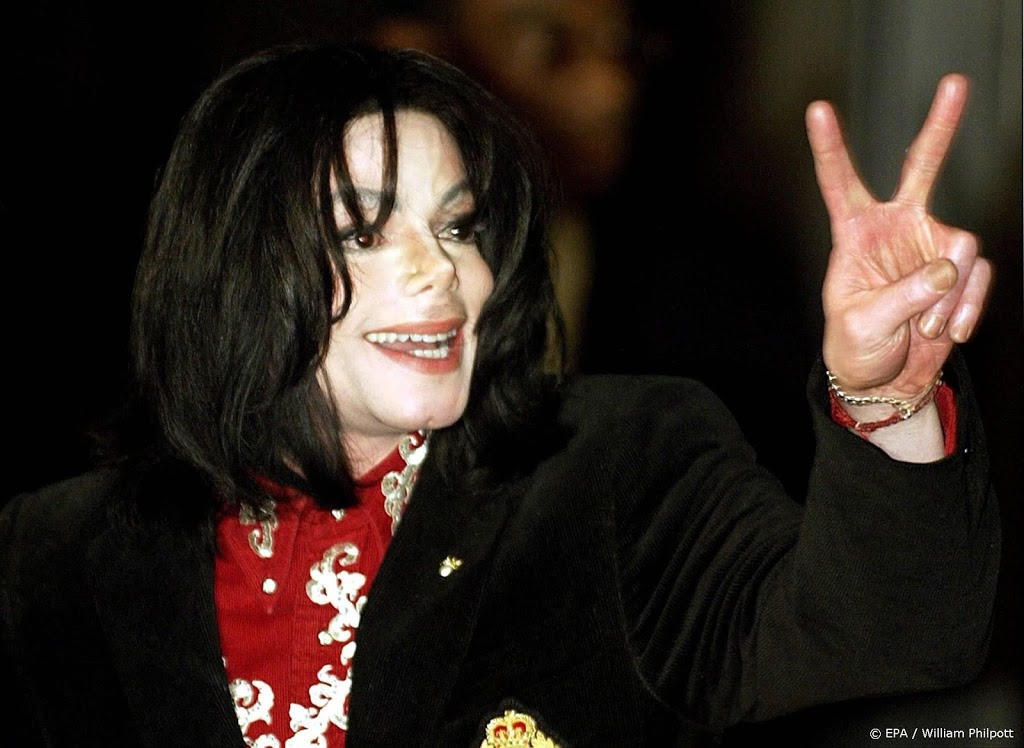 Michael Jackson blijft topverdiener onder overleden sterren