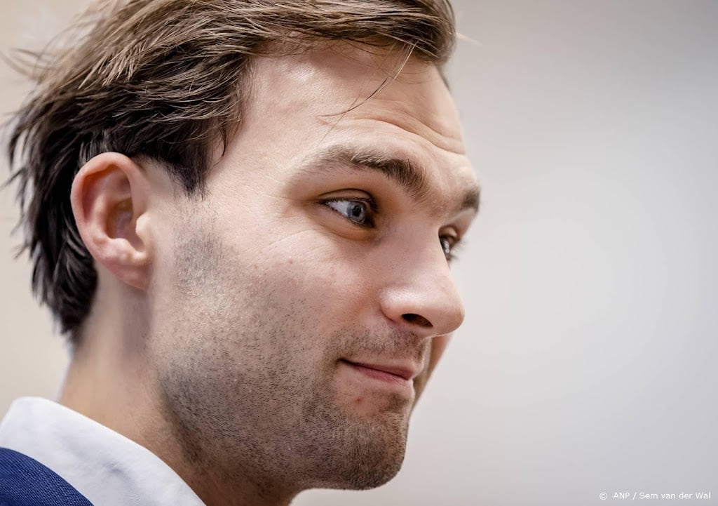 Van Ooijen onderzoekt totaalverbod op snus