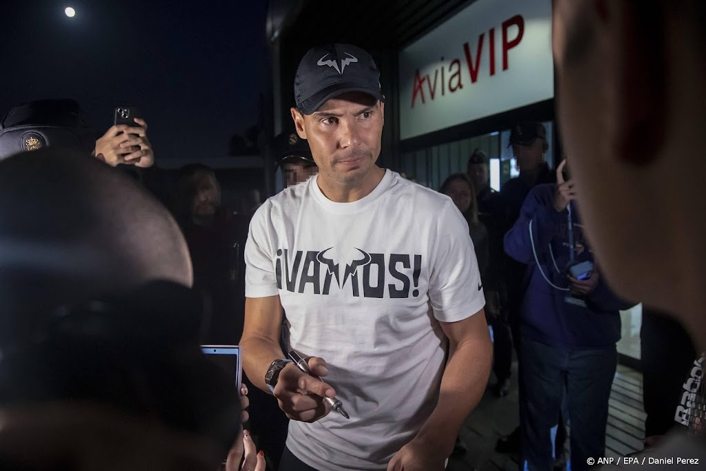 Nadal werkt eerste training af voorafgaand aan afscheidstoernooi