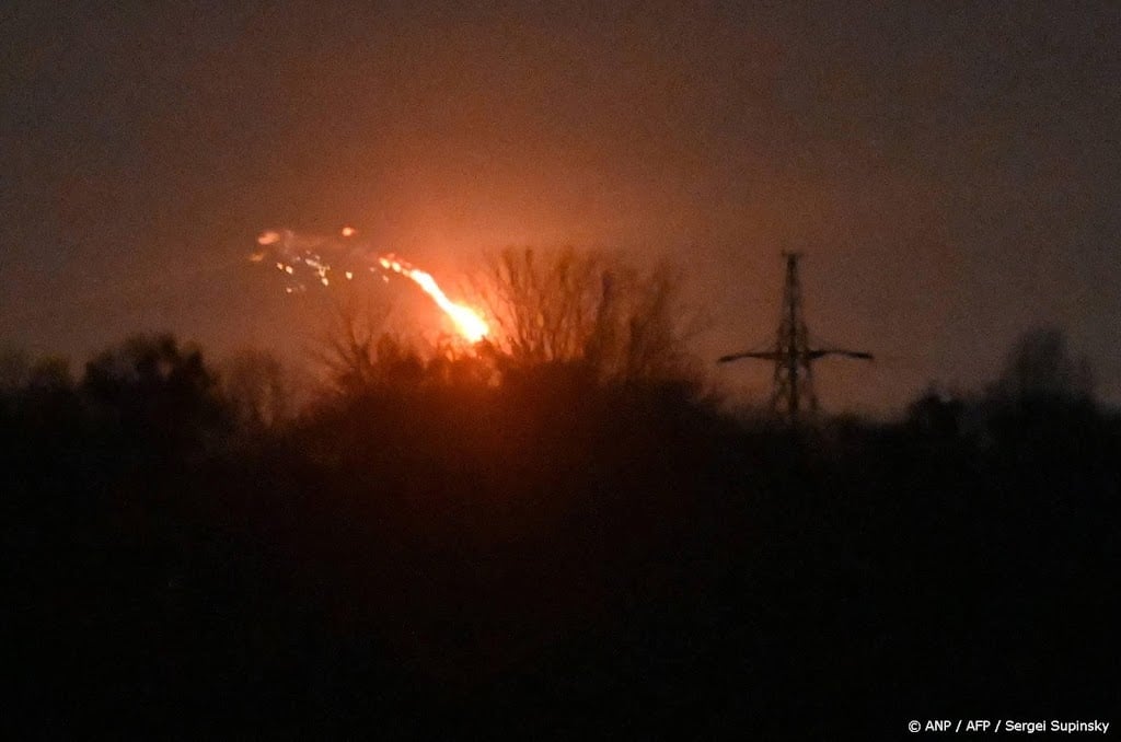 Dode en gewonden bij Russische aanval op Kyiv