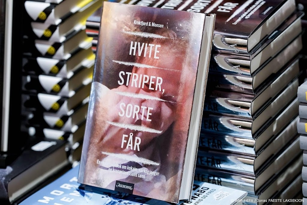 Zoon Noorse kroonprinses verliest zaak, boek blijft in winkels