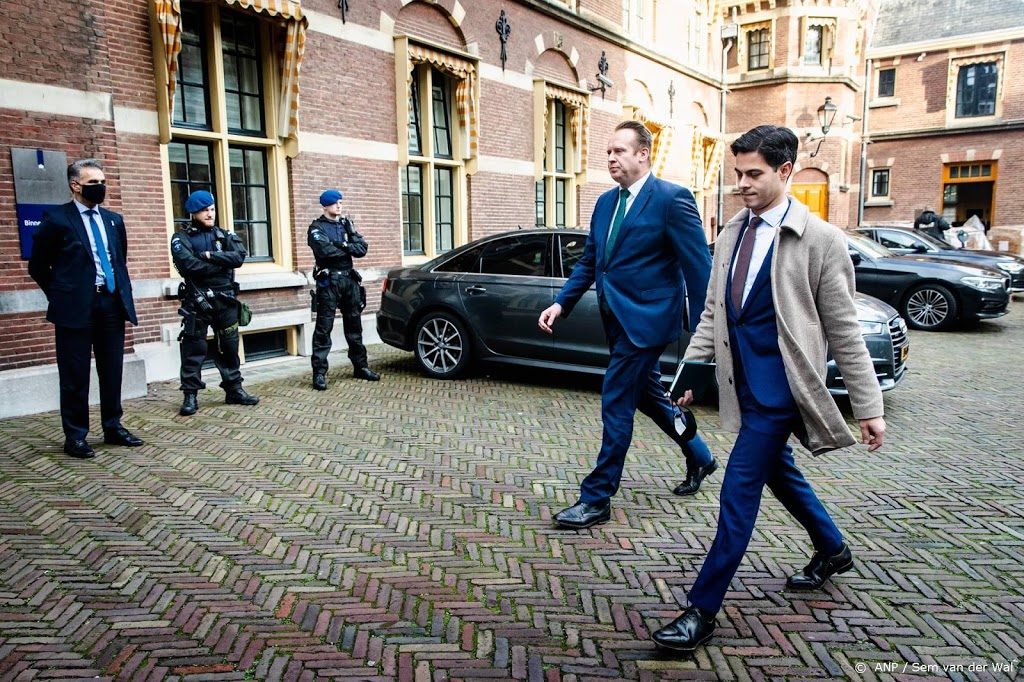 Meeste partijen vinden strengere coronaregels een goed idee