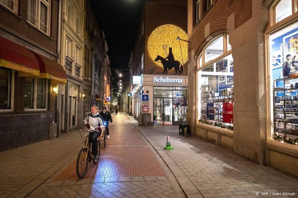 Avondlockdown verlengd, basisscholen eerder met kerstvakantie