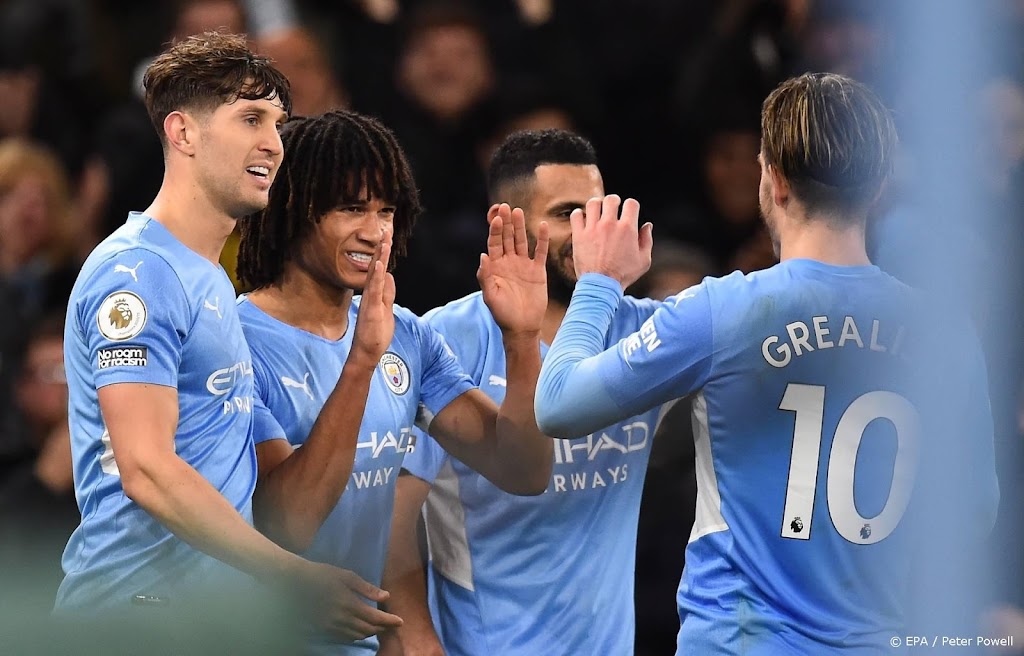 Manchester City met groot vertoon van macht langs Leeds United