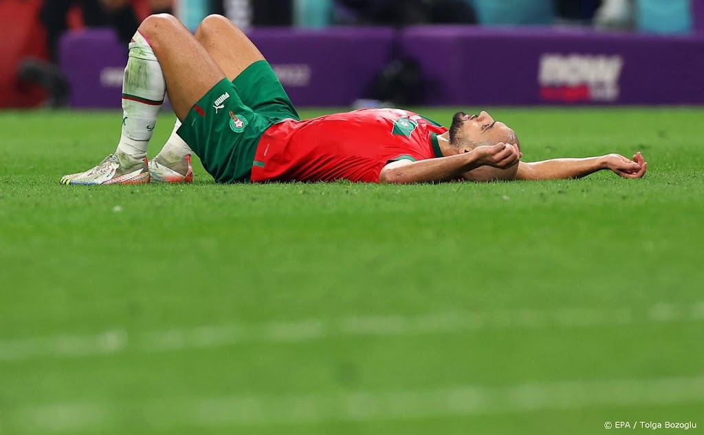 Amrabat baalt na 'pijnlijk' verlies Marokko tegen Fransen op WK