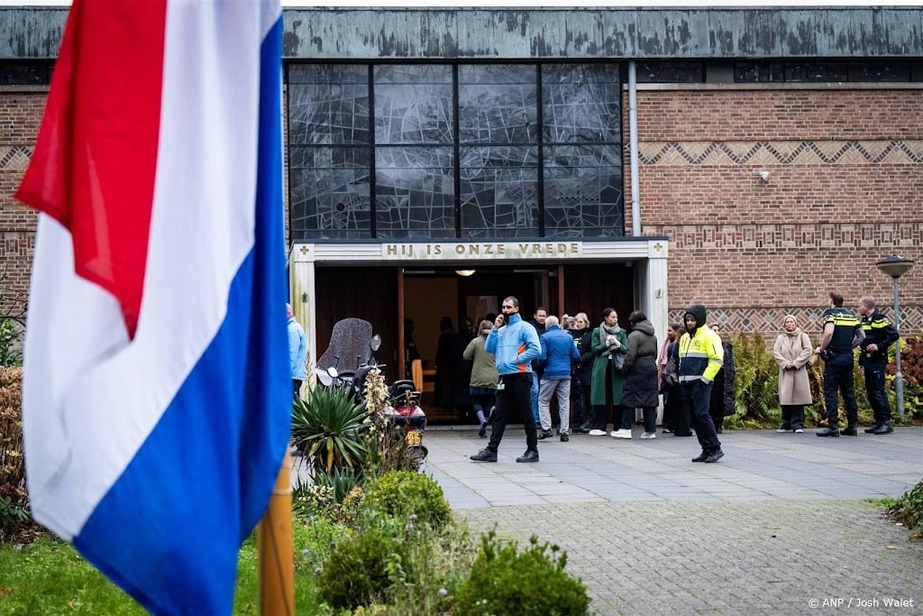 Herdenking voor slachtoffers Tarwekamp begonnen in Adventkerk