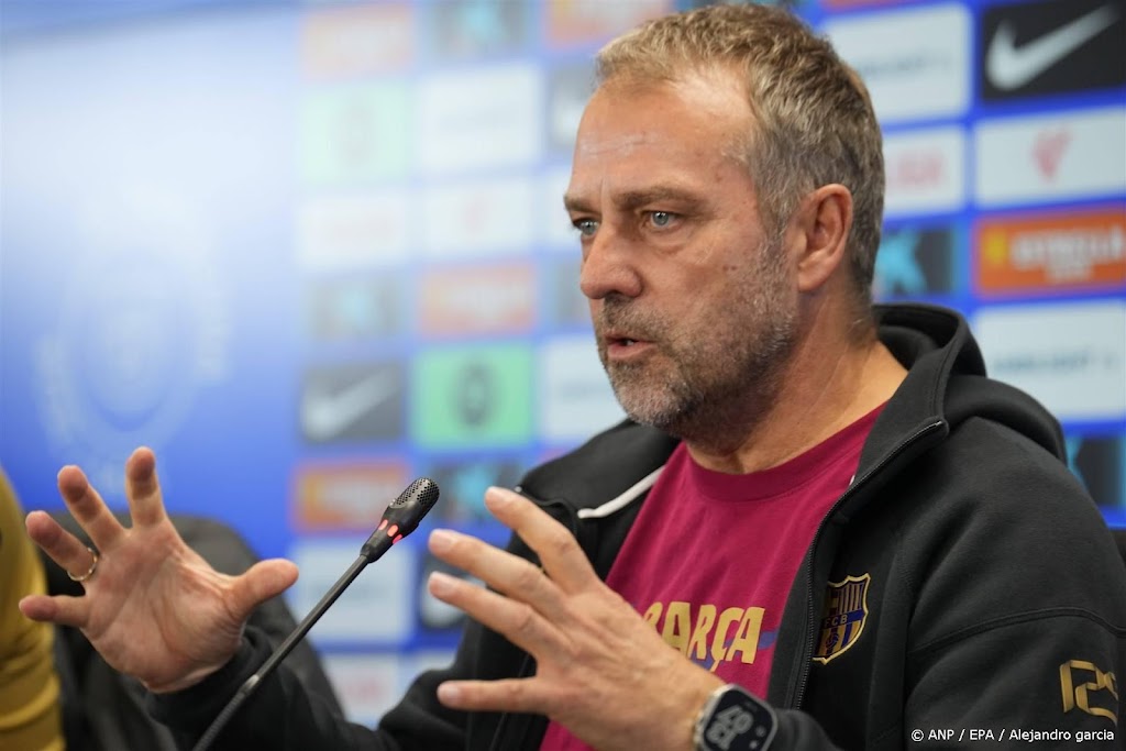 Trainer Flick hoopt dat De Jong snel weer het juiste ritme vindt