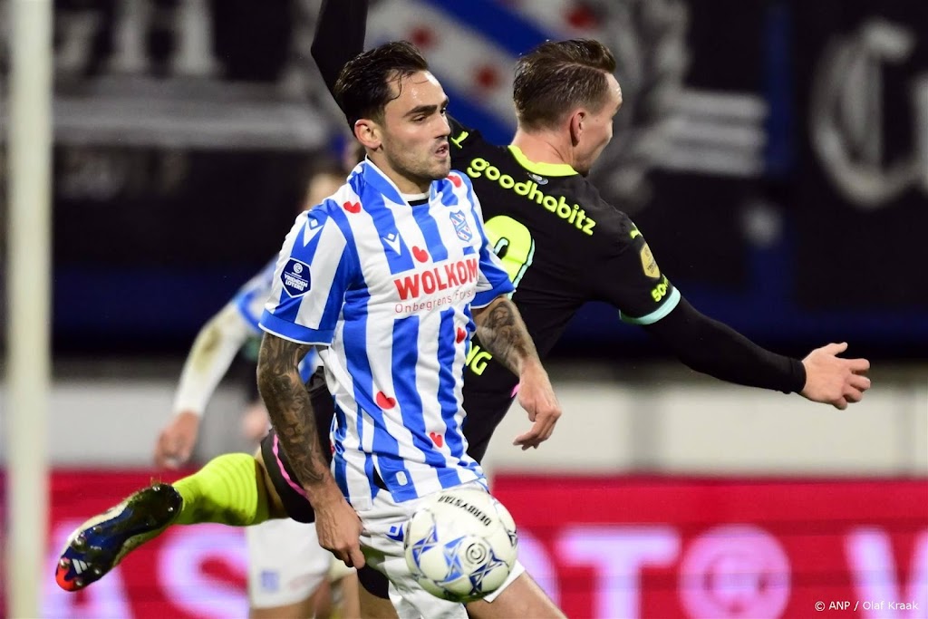 PSV-aanvoerder De Jong: nederlaag aan onszelf te wijten