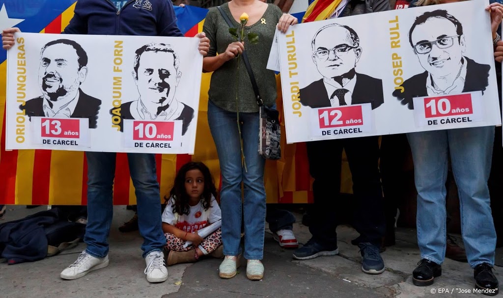 Twee gevangen Catalaanse separatistenleiders even vrij