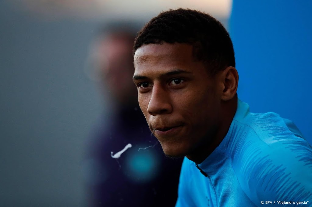 Schalke 04 huurt verdediger Todibo van Barça