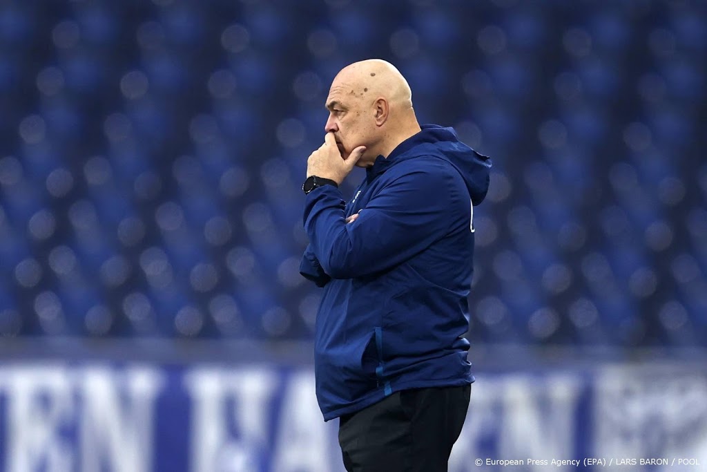 Trainer Schalke: Huntelaar zou een enorme versterking zijn