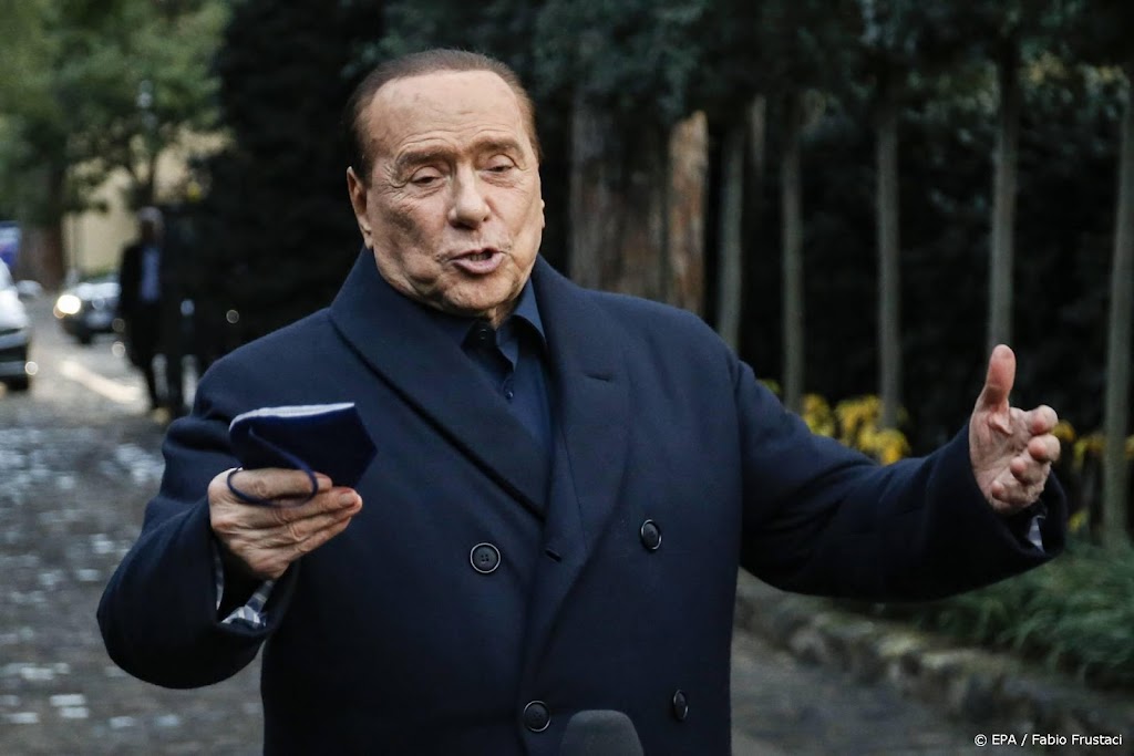 Rechtse partijen steunen Berlusconi in presidentsstrijd
